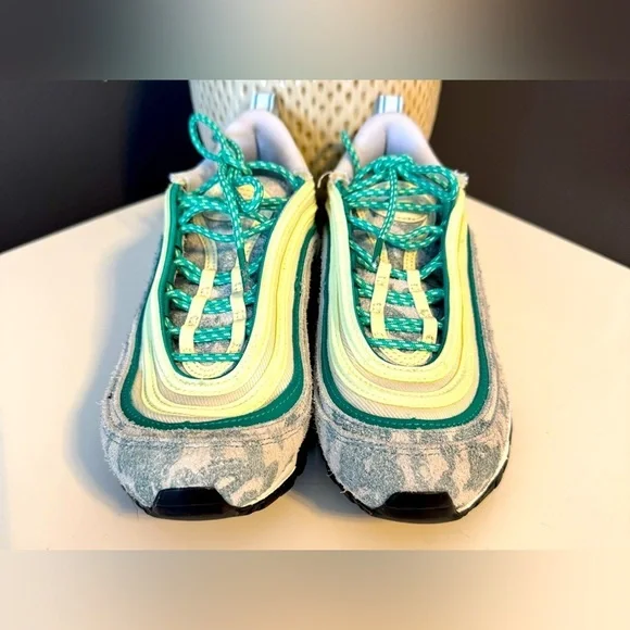 Nike Air Max 97 Girls Shoes. Brand New. Youth kids running athletic. Size 4.5 - Picture 2 of 4